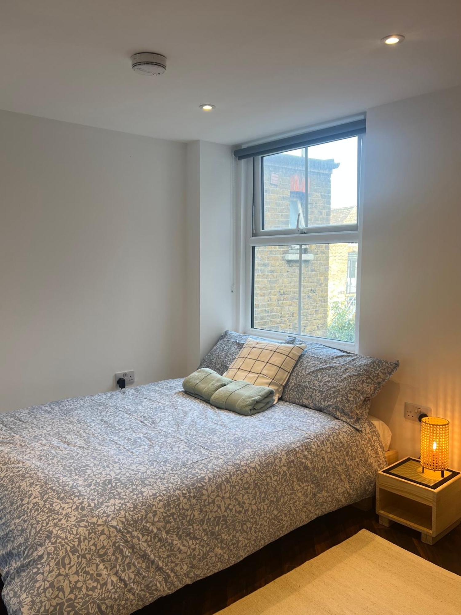 Spacious Battersea Rooms And Apartments Londres Exterior foto
